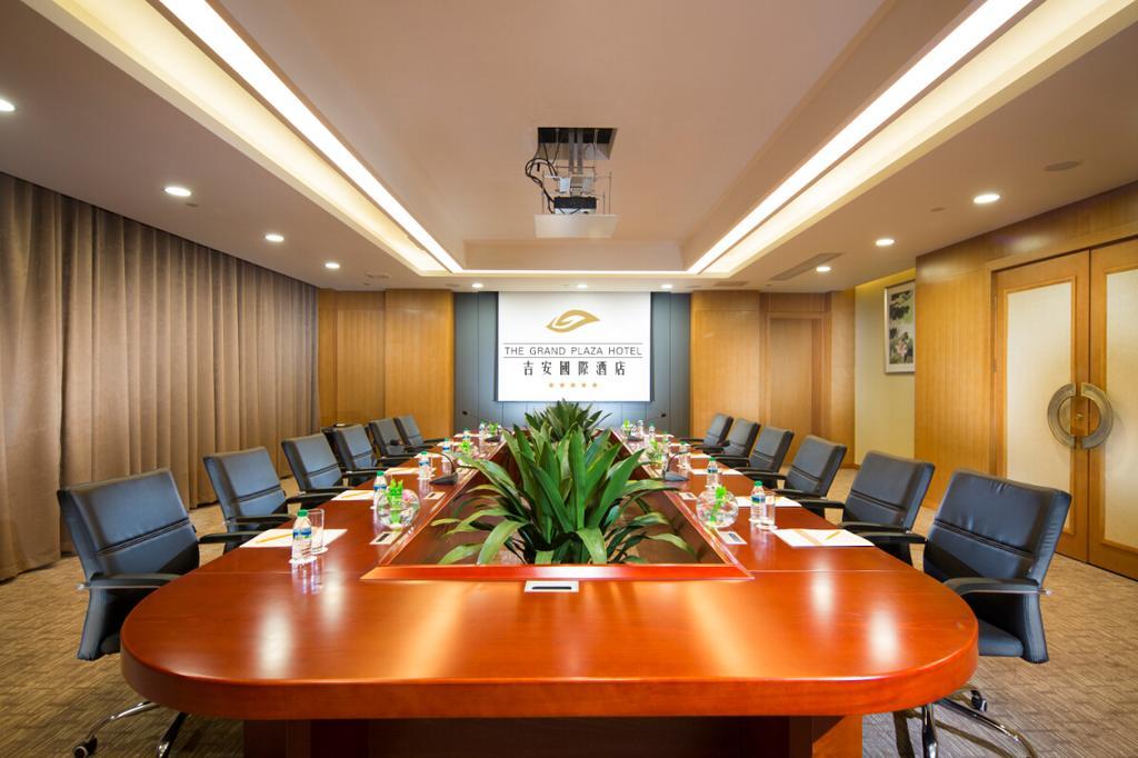 The Grand Plaza Hotel Цзиань Экстерьер фото
